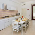 Sara Luxury 2 * Península Sorrentina