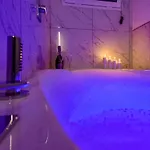 Sara Luxury 2 *